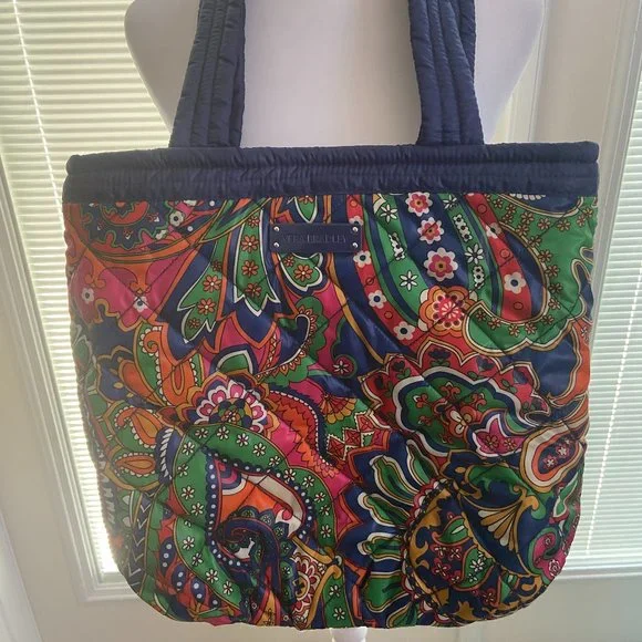 Vera Bradley Puffer Reversible  Tote in Venitian Paisley /Navy NWOT - Picture 2 of 6